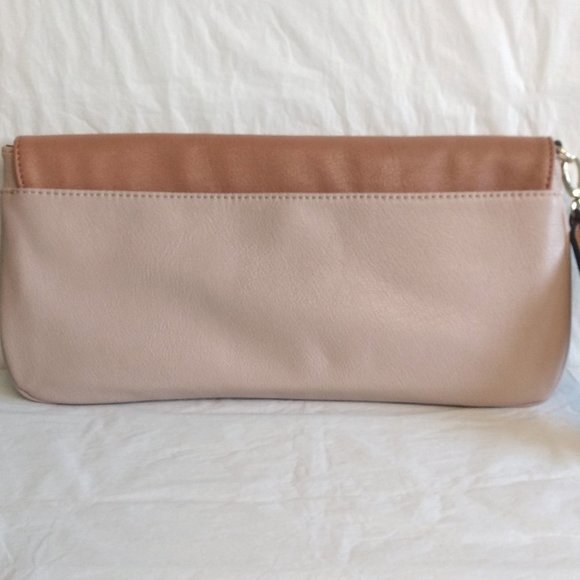 Nine West Clutch Purse-Carmel/Beige with Gold Toned Accents - Picture 3 of 14